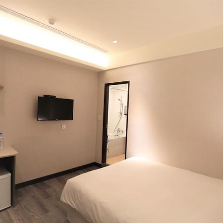 Chair Man Hotel Đài Bắc Ngoại thất bức ảnh
