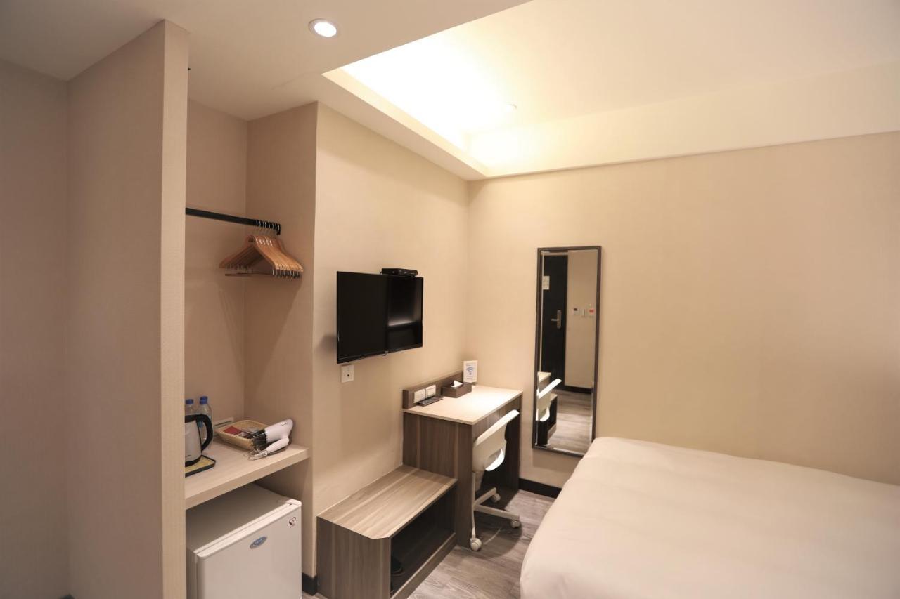 Chair Man Hotel Đài Bắc Ngoại thất bức ảnh